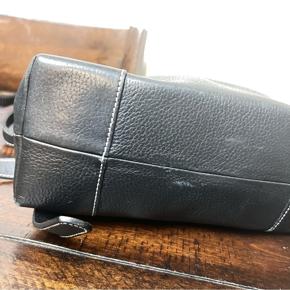 Pristine Condition Dooney and Bourke Pebble Grain Leather Black Backpack - Picture 4 of 13